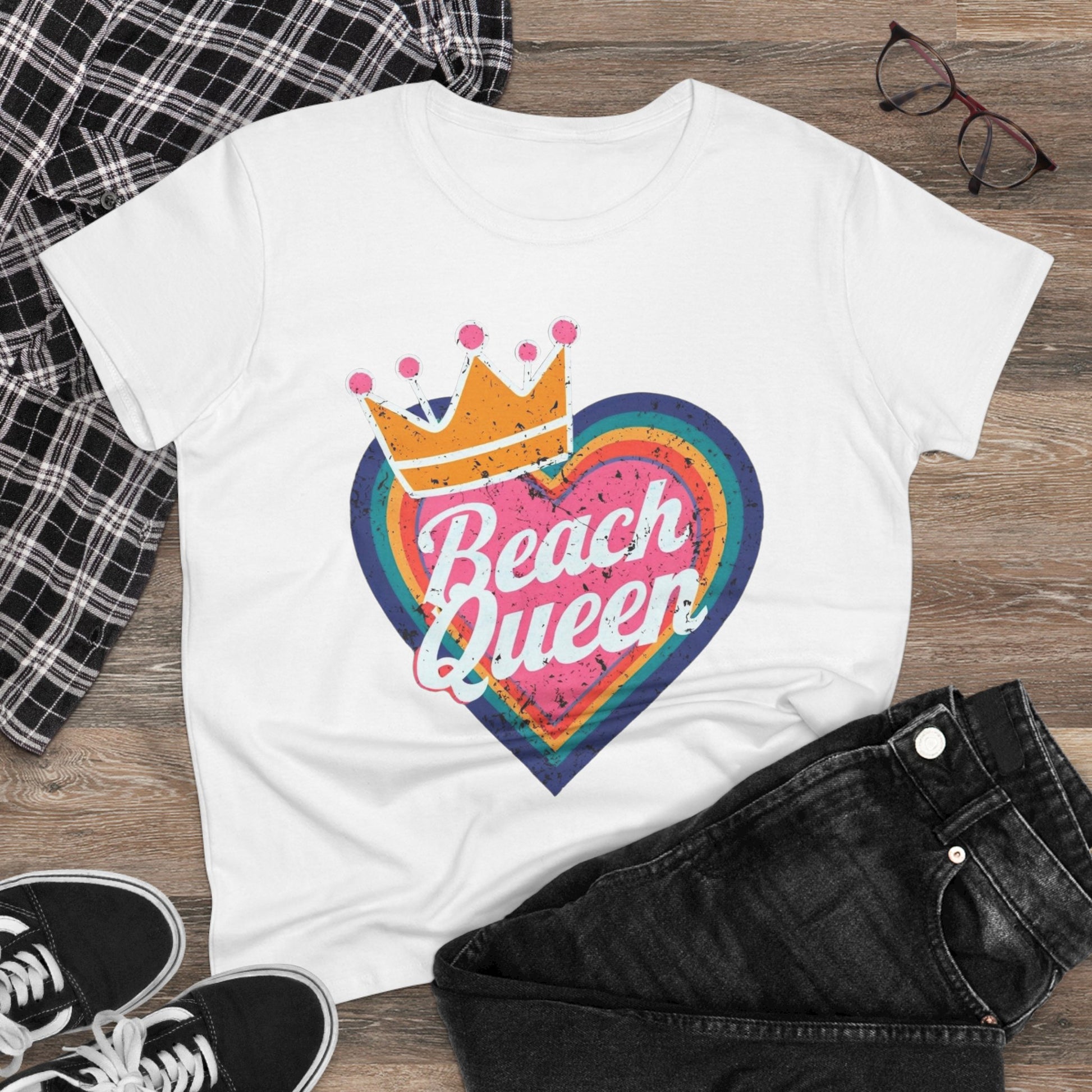 Beach Queen T-Shirt, Summer Vibes Tee, Vacation Shirt, Gift for Beach Lovers, Fun Retro Graphic Tee fun coastal tea for her